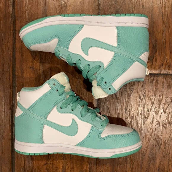 NIKE Air Jordan EUC - Picture 3 of 9